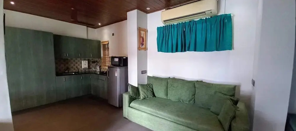 Pearl Spot, Aluva — photo 1