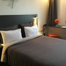 Logis Hotels Les Colonnes Strasbourg Zénith, Eckbolsheim — photo 2