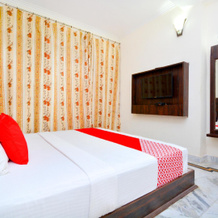 OYO Flagship 45681 Vivek Palace, Naldehra — photo 4