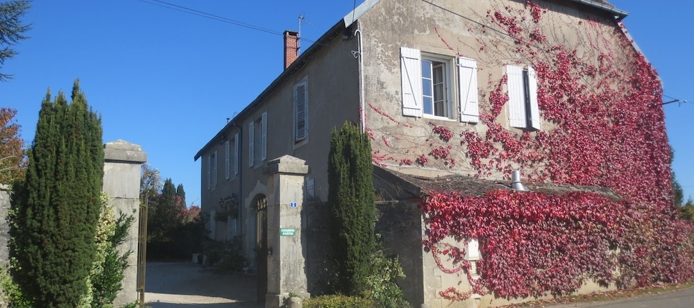 La Thuilerie Des Fontaines, Шатнуа — фото 1