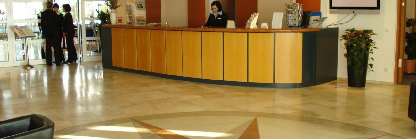 Globana Airport Hotel, 施科伊迪茨 — 照片 1