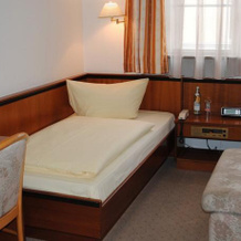 Hotel Mayr - Wirt, Эрдинг — фото 2