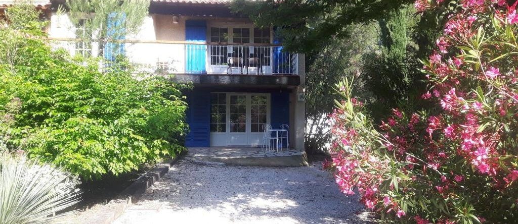 baraveou home in nature, 拉卡迪耶尔达聚尔 — 照片 1