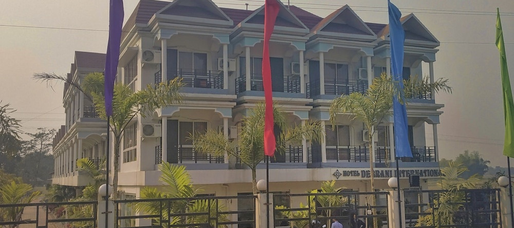 OYO 29258 Hotel Debrani International, 北米蒂亚利 — 照片 1