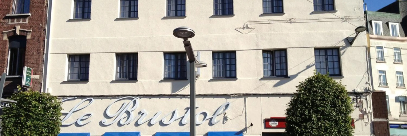 Hotel le Bristol, 瓦朗谢讷 — 照片 1