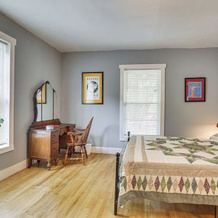 Farmhouse on 1 Acre Near Historic Dtwn Danville, 丹维尔 — 照片 5