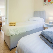 Skomer Lodge - 2 Bedroom Lodge - Manorbier, Manorbier — photo 4