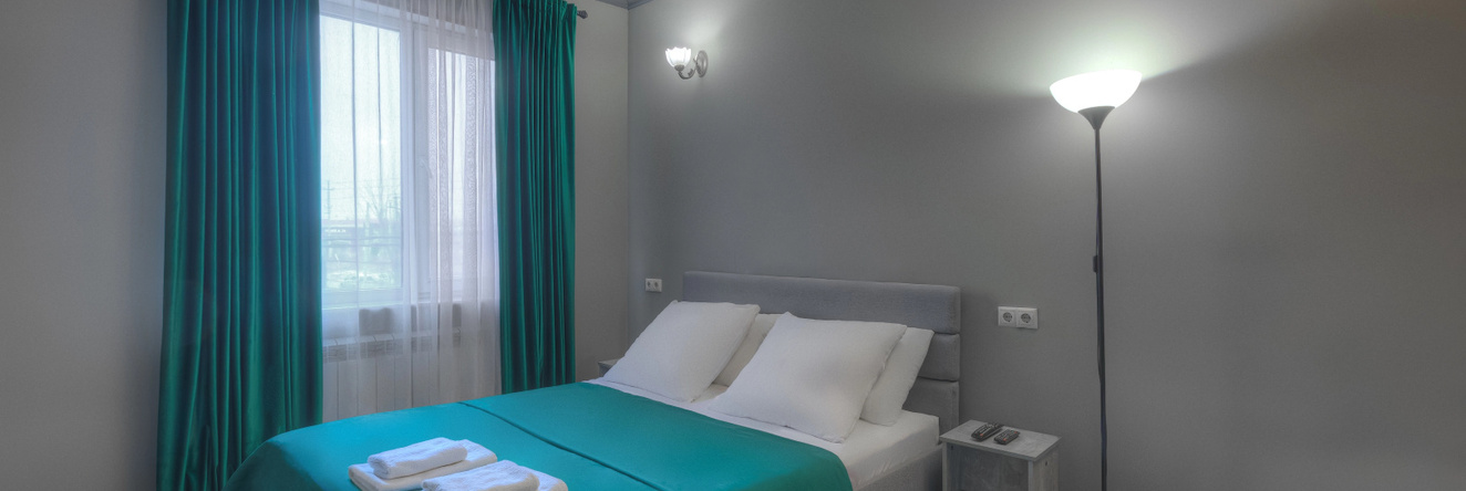 Mon Ami Hotel, Drozdovo — photo 1