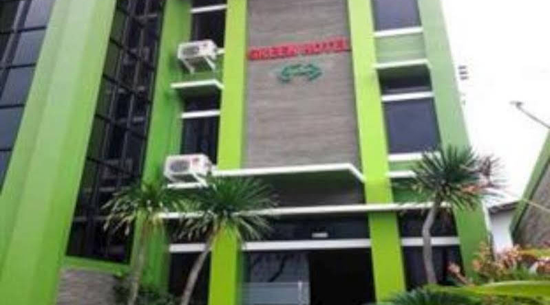 Green sky bungallow, 巴图卡拉斯 — 照片 1
