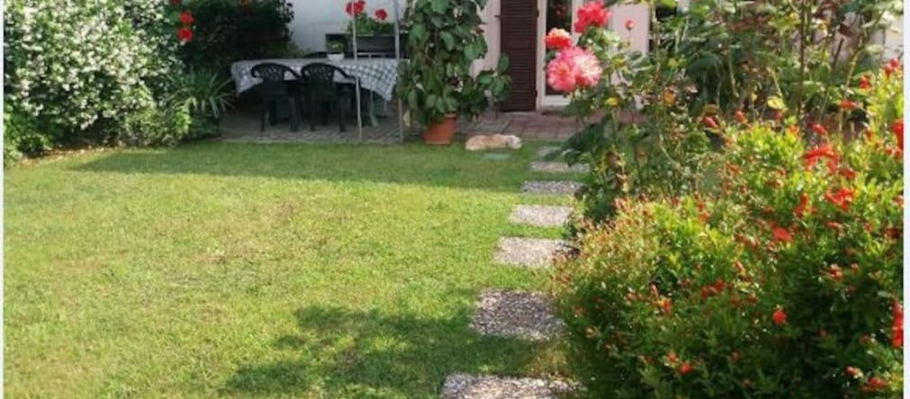 Cozy flat with garden in Franciacorta & Iseo Lake, Paderno Franciacorta — photo 1