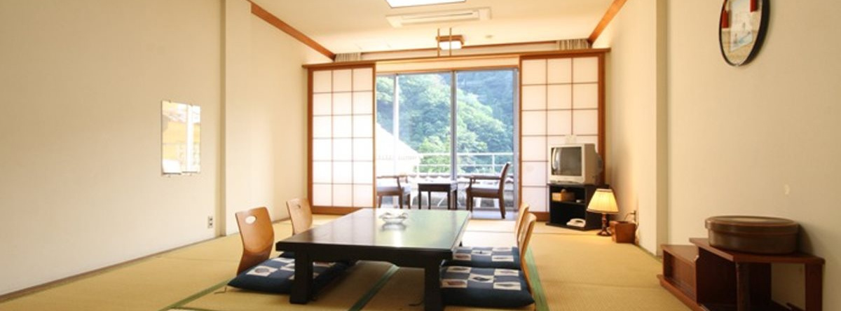Sozukyo Onsen Nishiki Palace Hotel, Iwakuni — photo 1