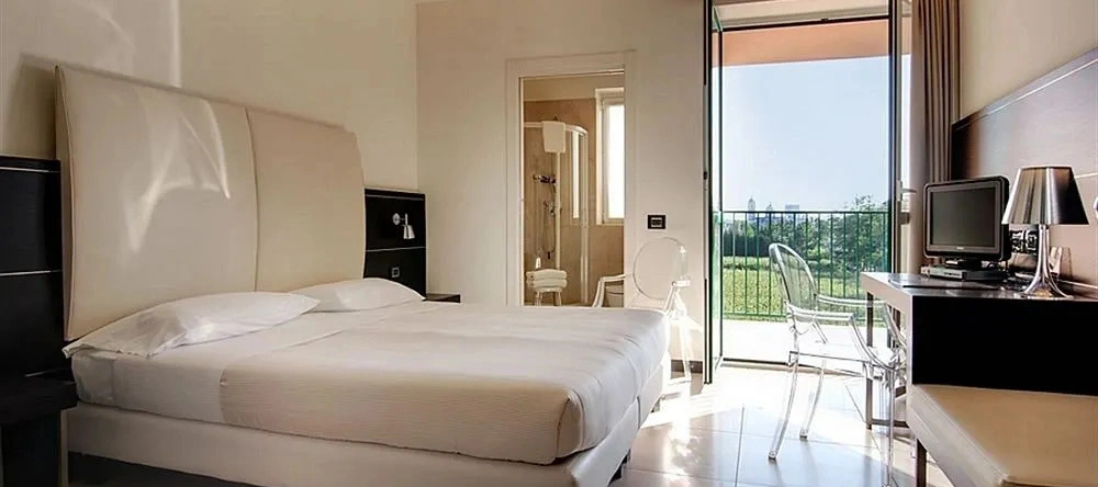 Hotel HMR Rho Milano, 罗镇 — 照片 1