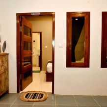 Charlies Shack Lombok, Gerupuk — photo 4