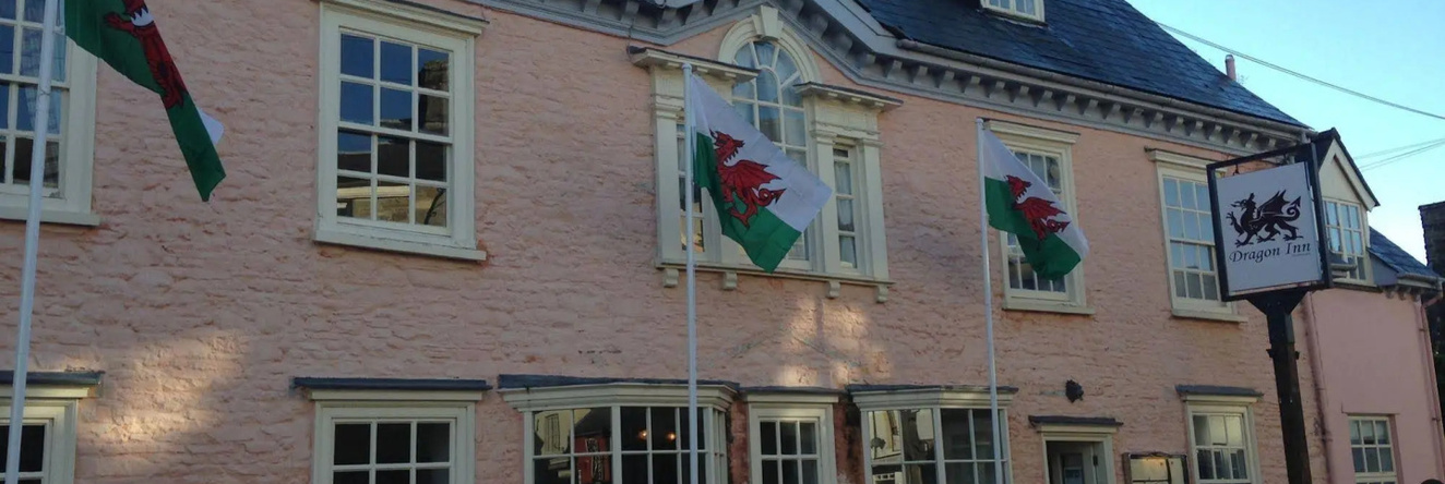 Dragon Inn Crickhowell, 克里克豪厄尔 — 照片 1