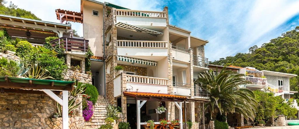 Apartments Villa Smokvina, 博戈莫列 — 照片 1