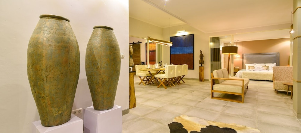 Villa Lou, Seririt — photo 1