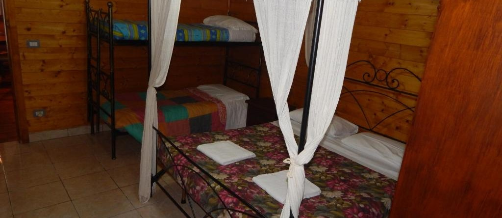 Bungalous Nella Campagna Di Roma Minimun 4 Persons, 切尔韦泰里 — 照片 1
