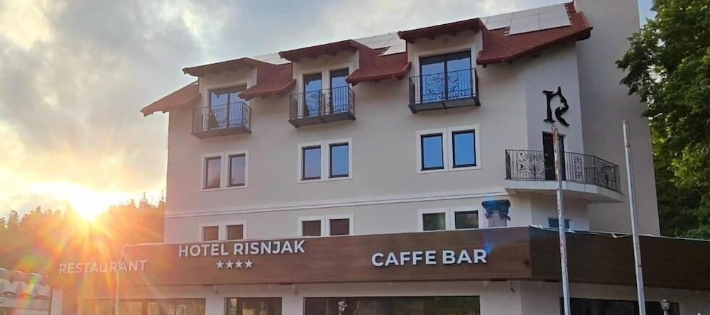 Hotel Risnjak, 代尔尼采 — 照片 1