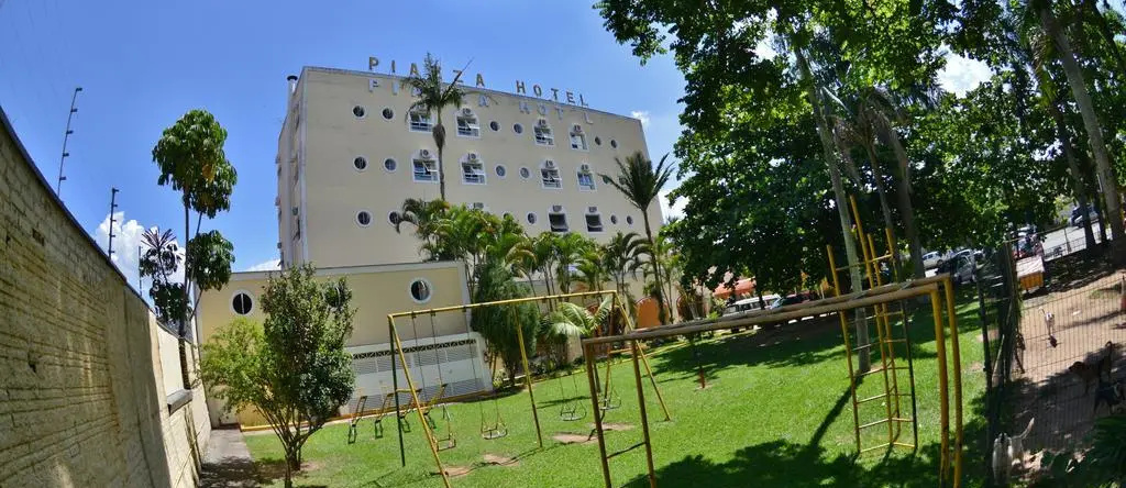 Piazza Hotel Restaurante Eventos, 雅卡雷伊 — 照片 1