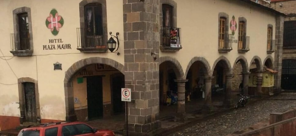 Hotel Plaza Mayor, 特拉尔普哈瓦 — 照片 1