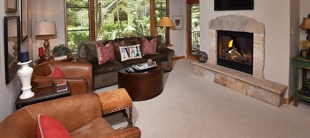 Arrowhead Village Condo - 104 Aspenwood Lodge, Beaver Creek — photo 1