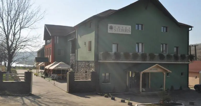 Hotel Stejeris, Молдовенешти — фото 1