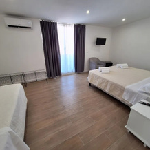 Room-Triple Double Room, Терразини — фото 2