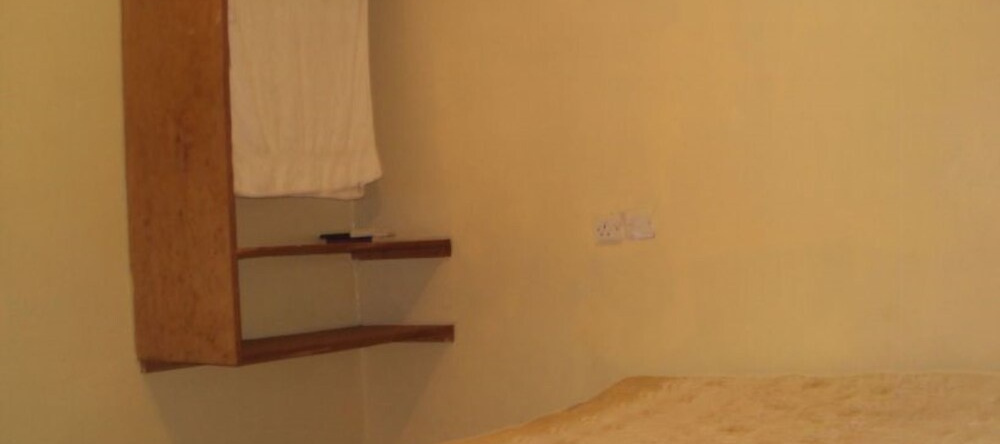 Ryllod Sunrise Lodge Meru, Meru — photo 1