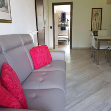 Karina House-Check In H 24, Комо — фото 5