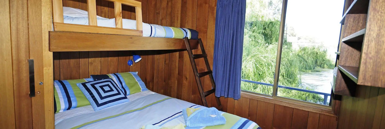 Boats And Bedzzz & Renmark River Villas, Renmark — photo 1