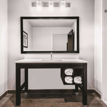 La Quinta Inn & Suites by Wyndham McAllen Convention Center, 麦卡伦 — 照片 3
