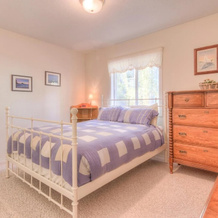 Spacious Great Room and Outdoor Deck - Charming Family Retreat, Manzanita — photo 2