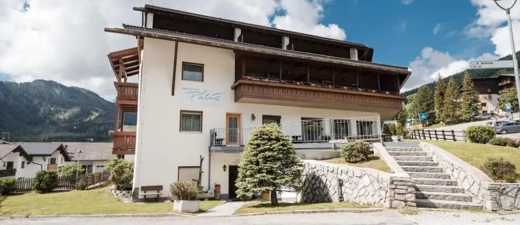 Hotel Pütia, San Martino in Badia — photo 1
