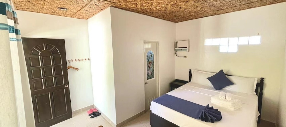 azure camotes resort hotel, San Francisco — photo 1