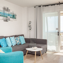 Amura Be my Guest Castelldefels, 卡斯特尔德费尔斯 — 照片 4