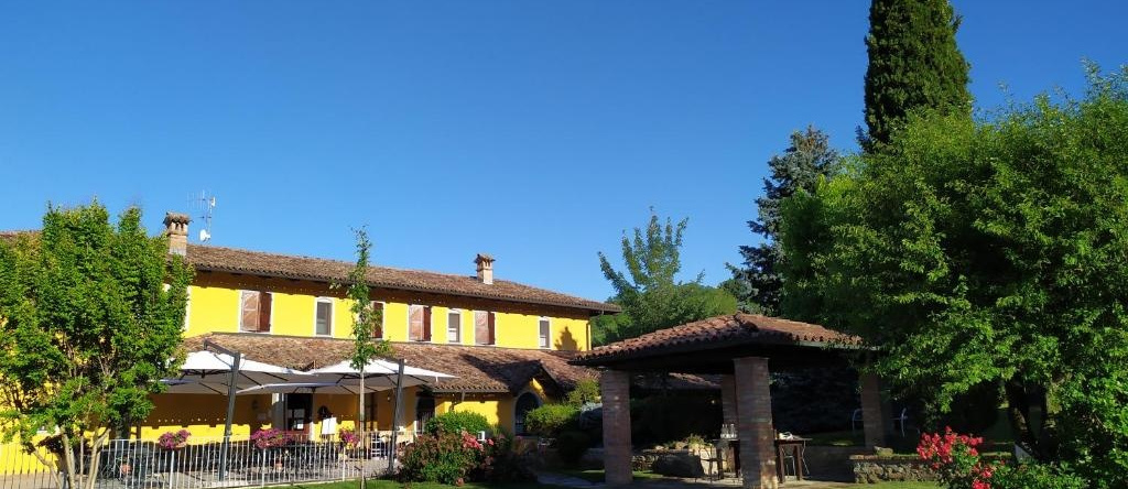 Azienda Agrituristica La Bossolasca, 圣斯特凡诺贝尔博 — 照片 1