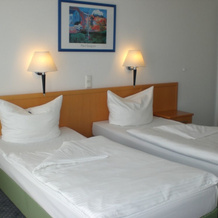 Hotel Rostock West Im Kritzmow Park, Крицмов — фото 2