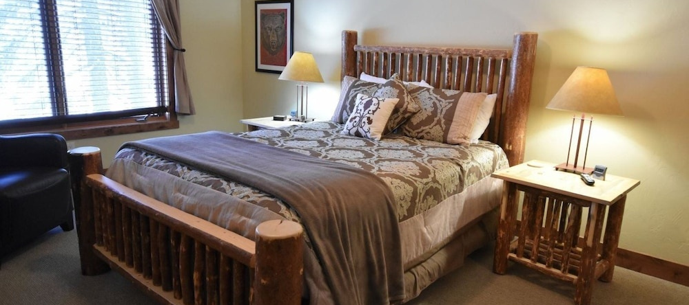 The Pines 3 Bedroom Condo, 西冰川 — 照片 1