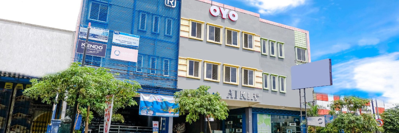 OYO Life 2966 Hotel Atriaz, Trenggalek — photo 1
