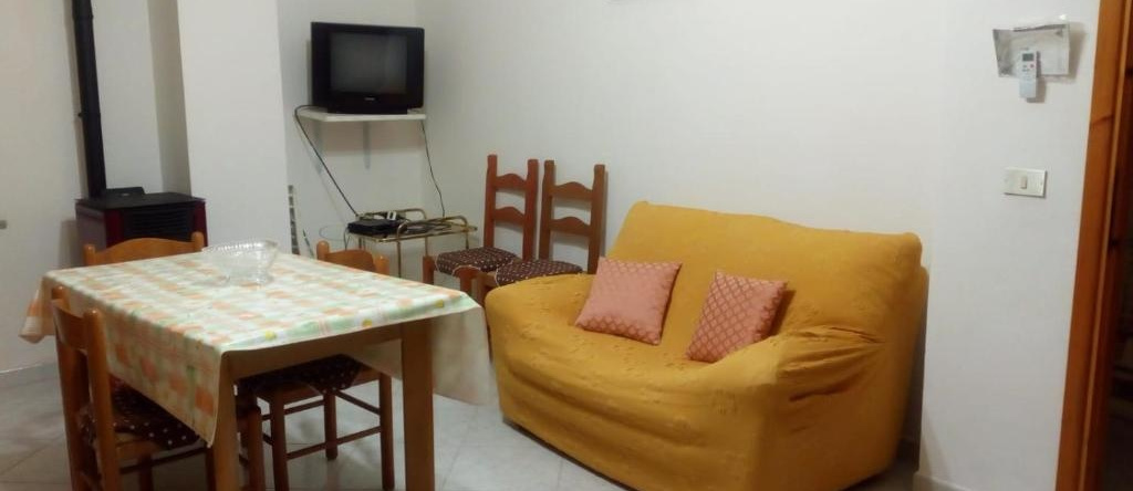 SANTU LUISU iun P2230, Galtellì — photo 1