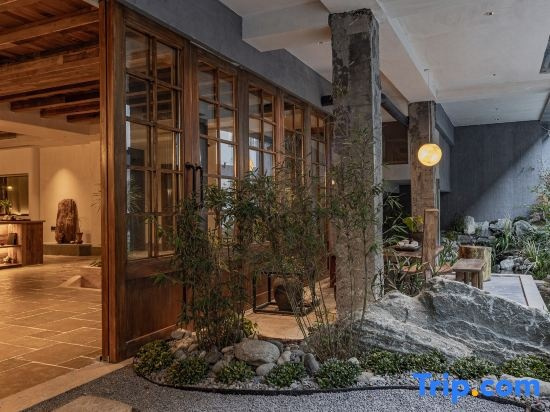 Huaxi Homestay, 神农架 — 照片 1