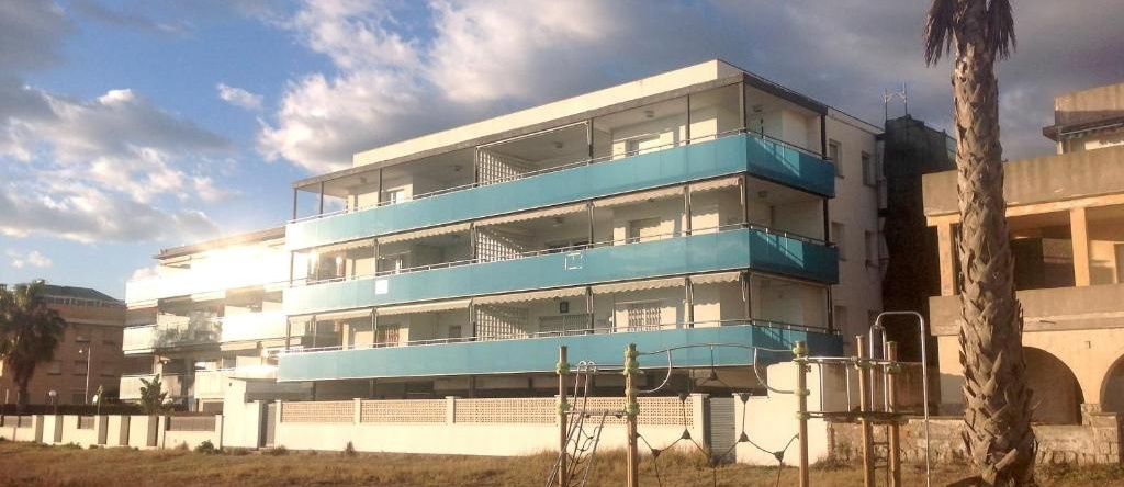 Lets Holidays New Flat Beachfront In Castelldefels, 卡斯特尔德费尔斯 — 照片 1