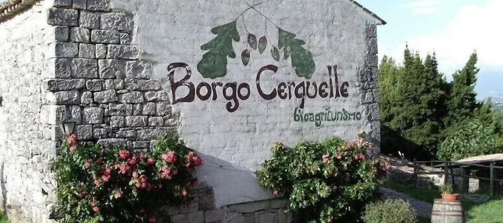 Agriturismo Borgo Cerquelle, 贾洛纳尔多 — 照片 1