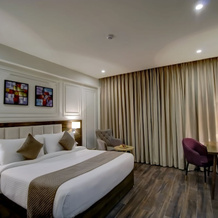 Sk Premium Park Sonipat, 加纳乌尔 — 照片 3