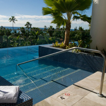 Jet Luxury @ The Trump Waikiki, 火奴鲁鲁 — 照片 2