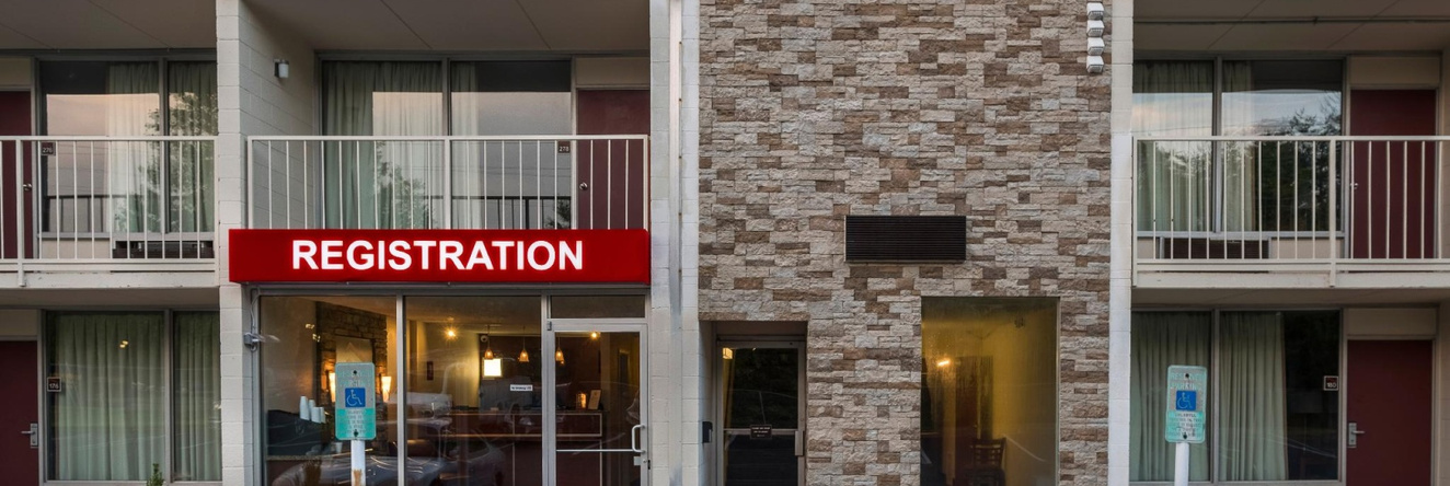 Red Roof Inn Dumfries - Quantico, 蒙特克莱尔 — 照片 1