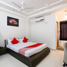 OYO 49837 Hotel Narayan Executive, 拉尤拉 — 照片 2