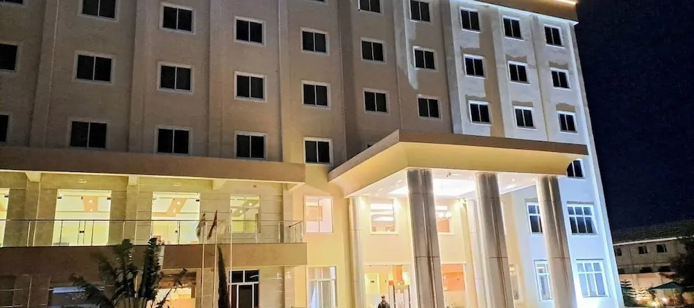 Abuya Palace Hotel Moyale, Марсабит — фото 1