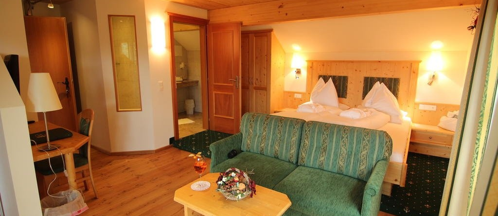 Hotel Häuserl Im Wald, Маутерндорф — фото 1