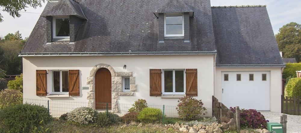 Classic Holiday Home in Riec-sur-bélon With Private Garden, Riec-sur-Belon — photo 1